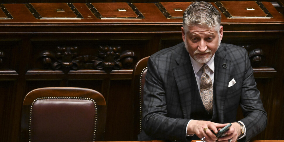 https://assets.gds.it/2026/05/Alessandro-Giuli-scaled-970x485-1778428513.jpg