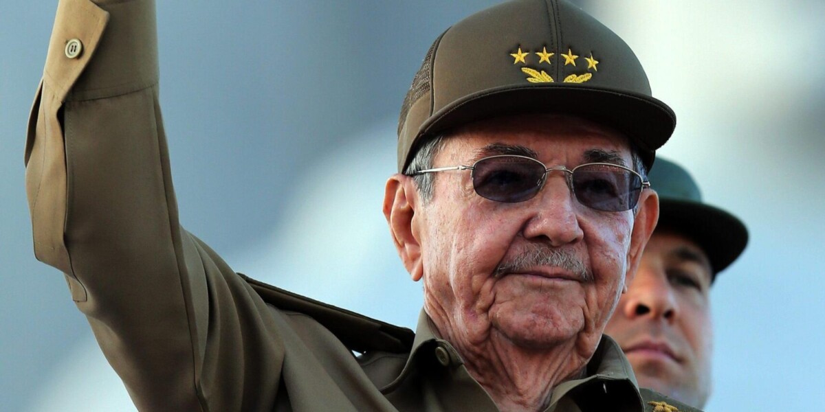 https://assets.gds.it/2026/05/Gli-Usa-stringono-la-morsa-su-Cuba-Raul-Castro-accusato-di-omicidio_92636811-scaled-1200x600-1779362921.jpg