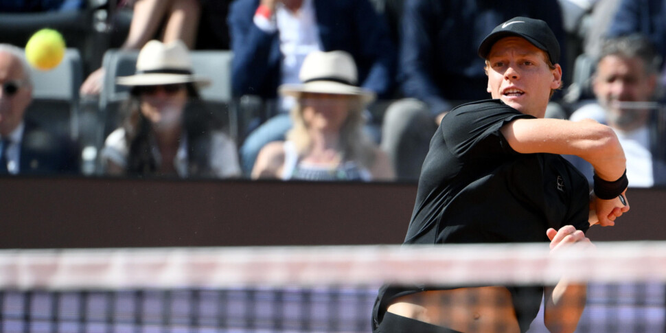 https://assets.gds.it/2026/05/Italian-Open-tennis-tournament_92407326-scaled-970x485-1778601439.jpg