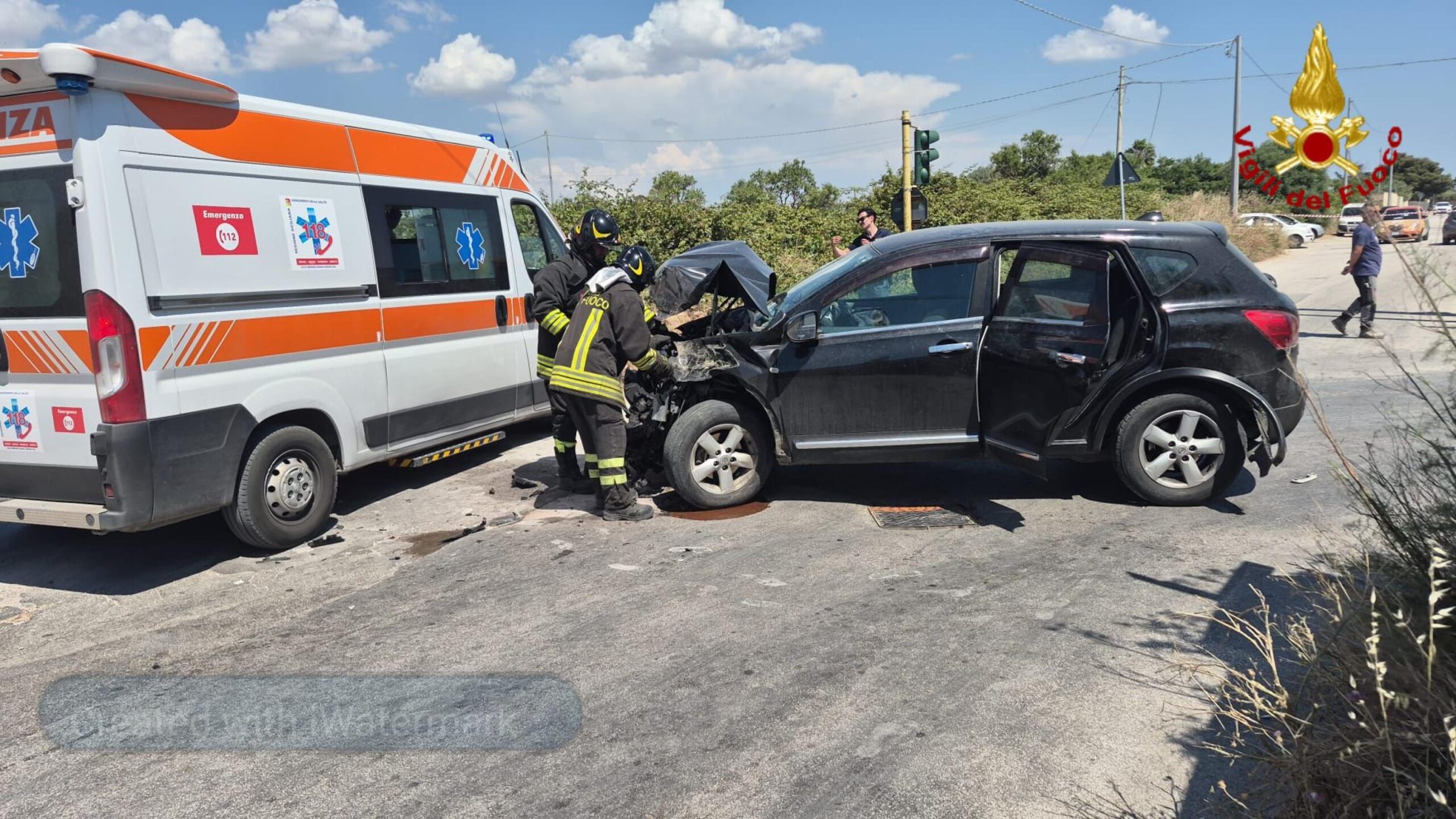 Mazara del Vallo, scontro tra scuolabus e auto: diciannove i feriti tra ...