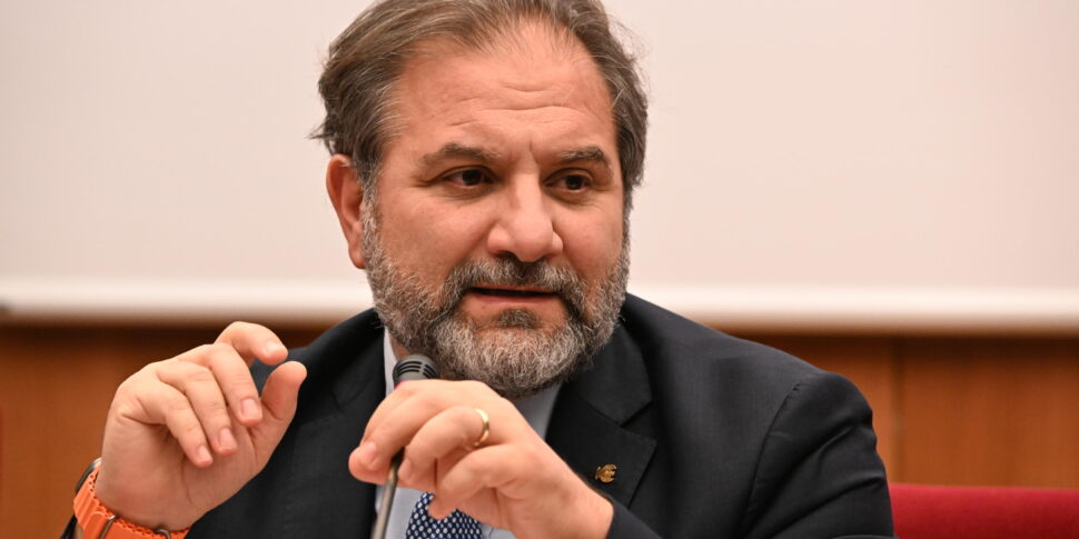 https://assets.gds.it/2026/05/giornalesicilia7_20260505075838353_3aa48b1cf490a7c8a1bcea1e1f17b9dc-970x485.jpg