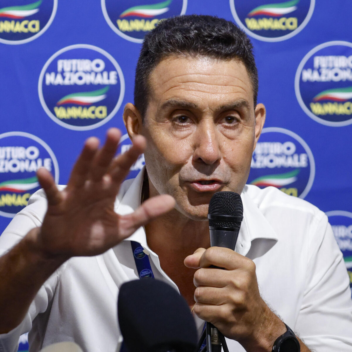 Vannacci: il femminicidio non esiste, è un omicidio come tutti gli altri -  Giornale di Sicilia