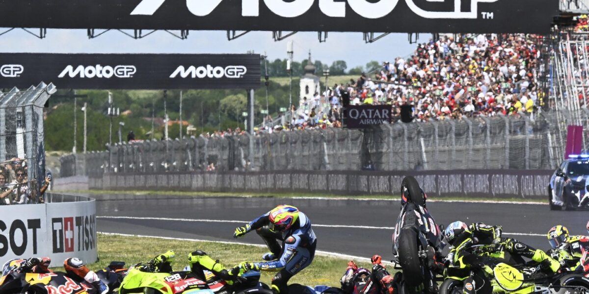 https://assets.gds.it/2026/06/Caduta-al-Motogp-dUngheria-1200x600.jpeg
