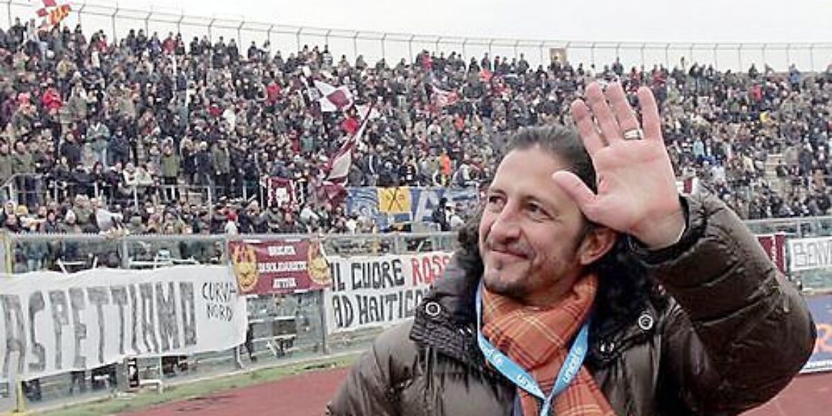 È morto Igor Protti, l'ex attaccante di Messina, Bari e Lazio