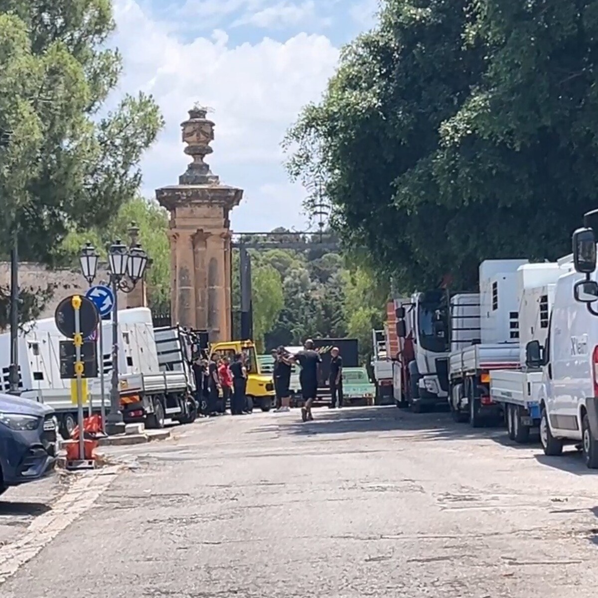 La Festa Blindata Di Dua Lipa Ecco Il Piano Anti Paparazzi Giornale la-festa-blindata-di-dua-lipa-ecco-il-piano-anti-paparazzi-giornale