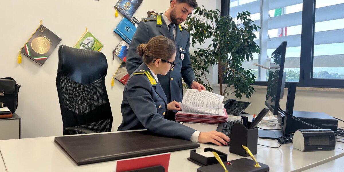 https://assets.gds.it/2026/06/guardia-di-finanza-2-1200x600.jpg