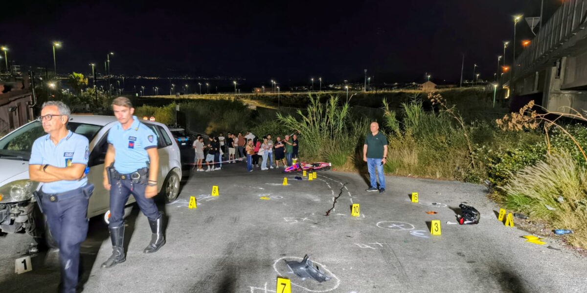 Messina, tragico scontro tra auto e moto a San Filippo: morto un ...