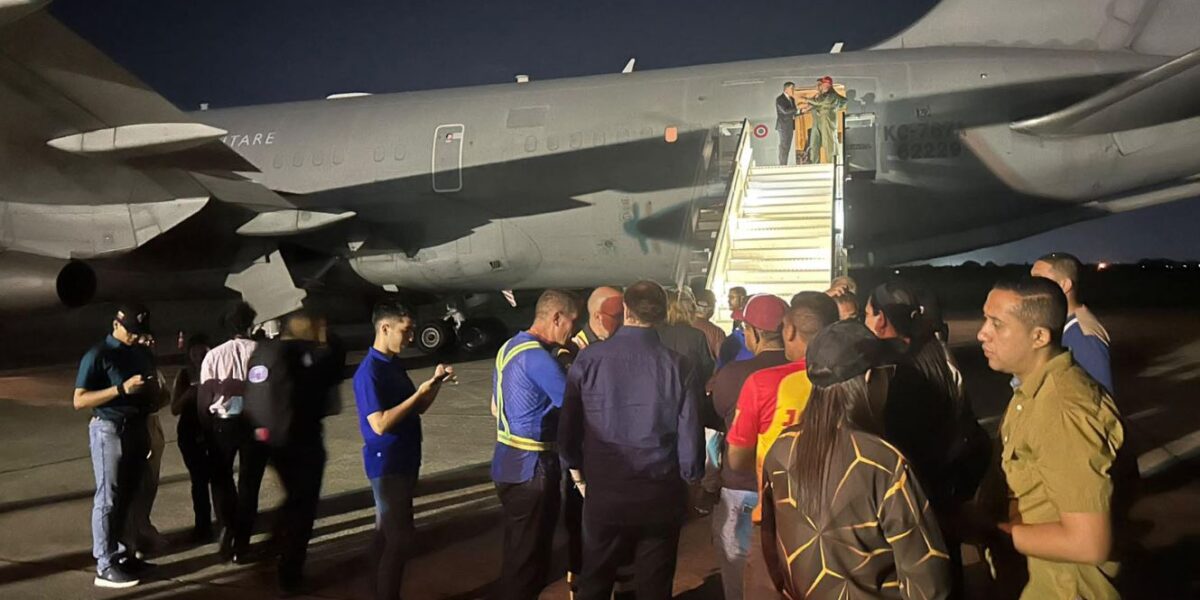 https://assets.gds.it/2026/06/venezuela-missione-italiana-1200x600.jpg