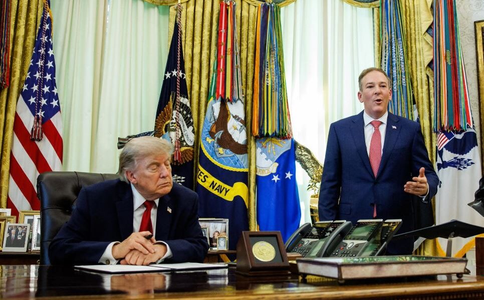 https://assets.gds.it/2026/07/Donald-Trump-in-procinto-di-partecipare-al-vertice-Nato-di-Ankara-la-settimana-prossima-966x600.jpg
