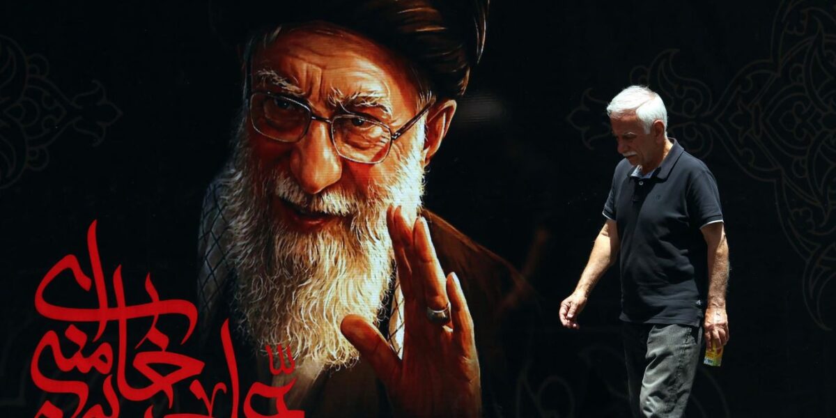 https://assets.gds.it/2026/07/Iran-si-ferma-per-i-funerali-dellImam-Khamenei-1200x600.jpg