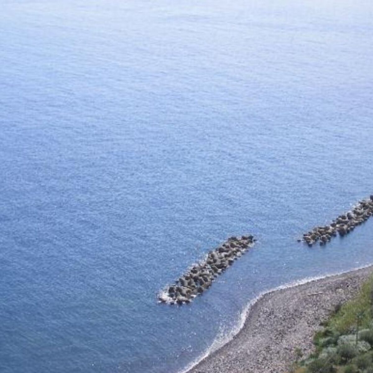 La costa di Salina alle isole Eolie
