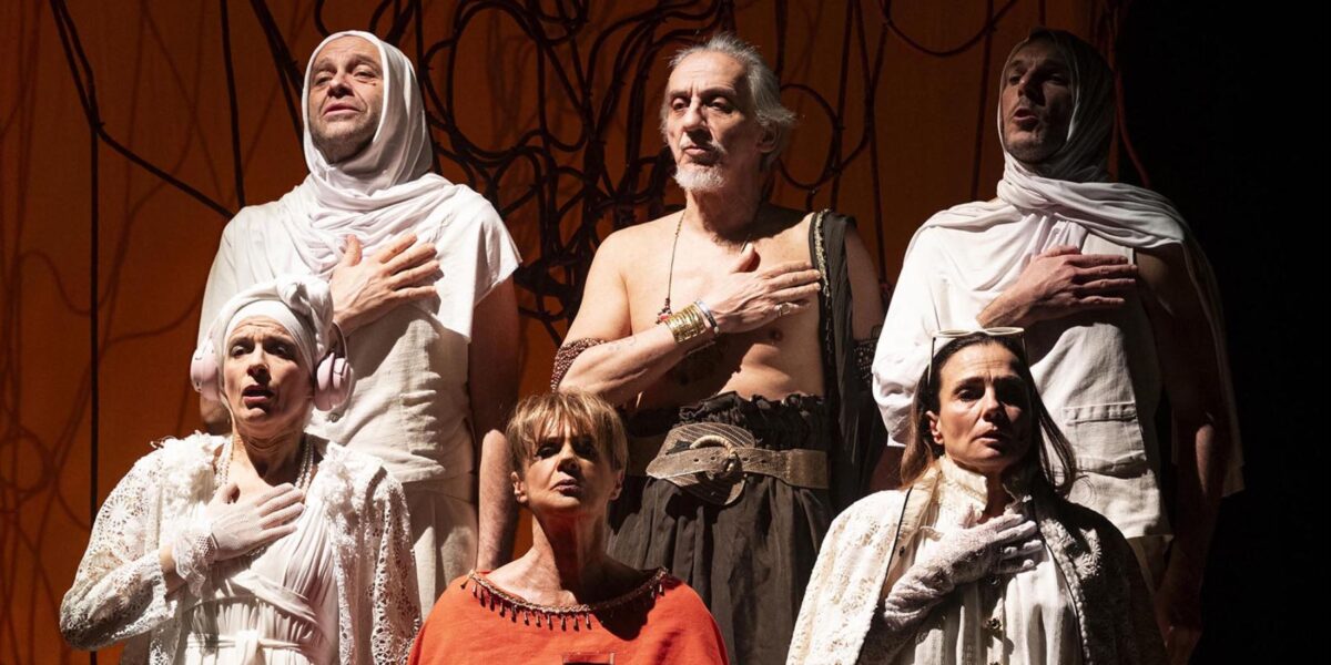 https://assets.gds.it/2026/07/Lella-Costa-in-Lisistrata-1200x600.jpg