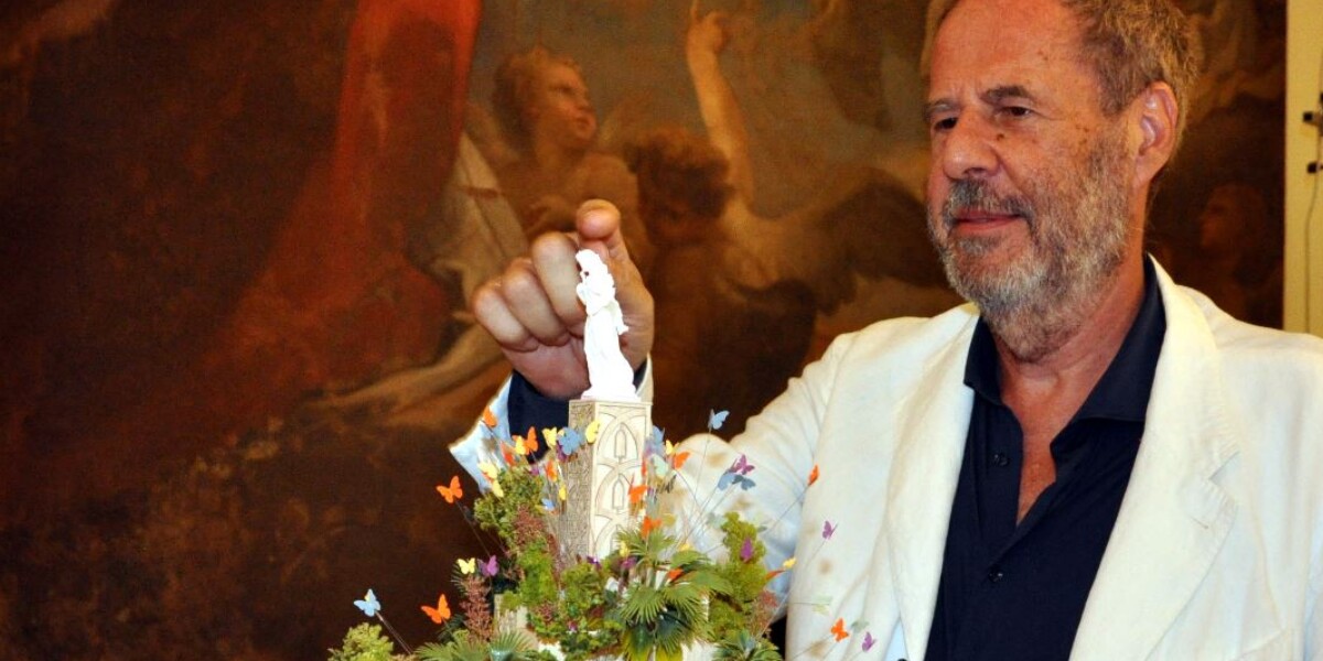 https://assets.gds.it/2026/07/Mario-Cucinella-e-il-Bio-Carro-per-Santa-Rosalia-1200x600-1783524347.jpg
