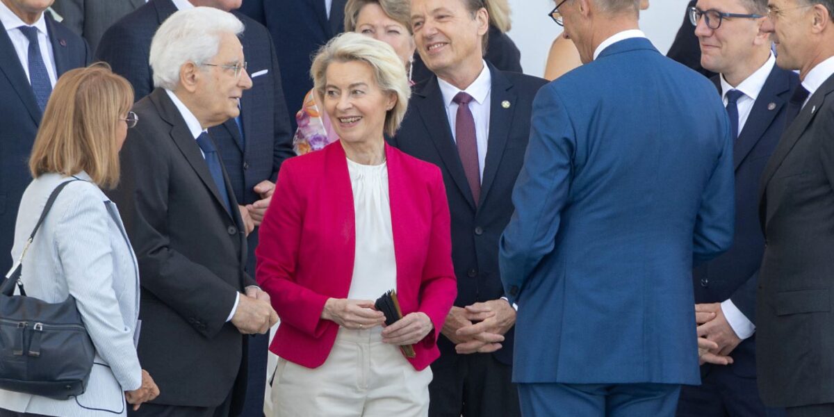 https://assets.gds.it/2026/07/Mattarella-a-Parigi-per-la-Festa-della-repubblica-francese-1200x600.jpg