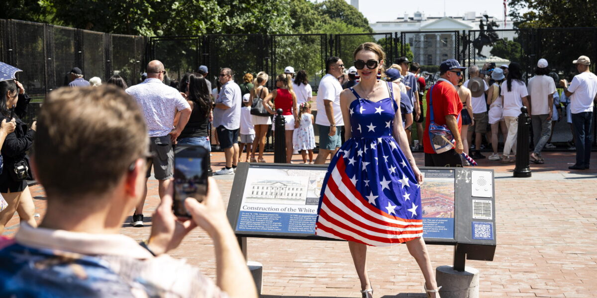 https://assets.gds.it/2026/07/Preparations-and-rehearsals-for-Independence-Day-celebrations-on-the-National-Mall_93537862-1200x600.jpg