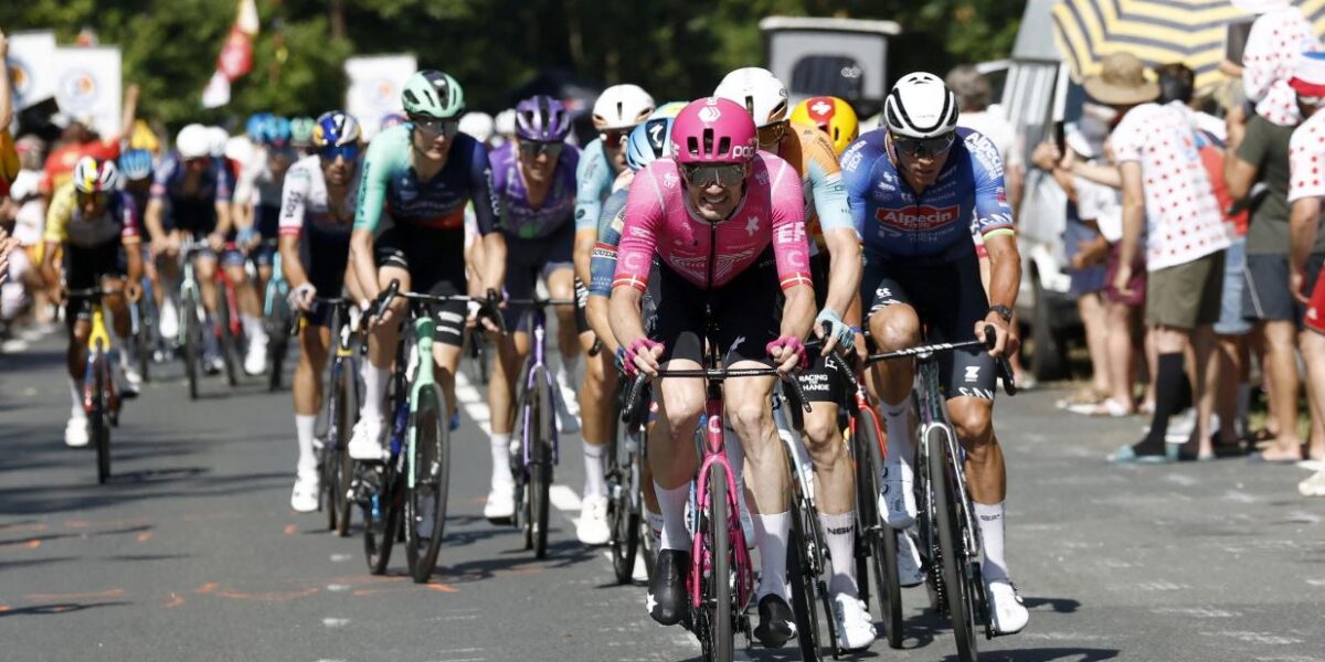 https://assets.gds.it/2026/07/Tour-de-France-1200x600.jpg