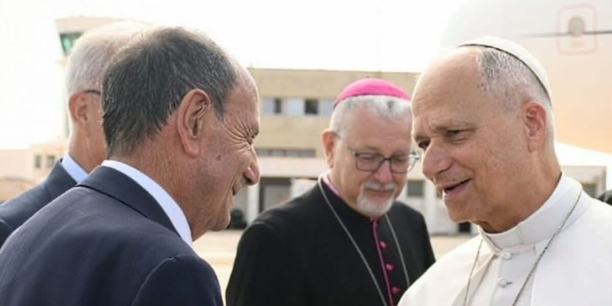 https://assets.gds.it/2026/07/papa-leone-accolto-da-schifani-a-lampedusa-1200x600-1783149678.jpeg