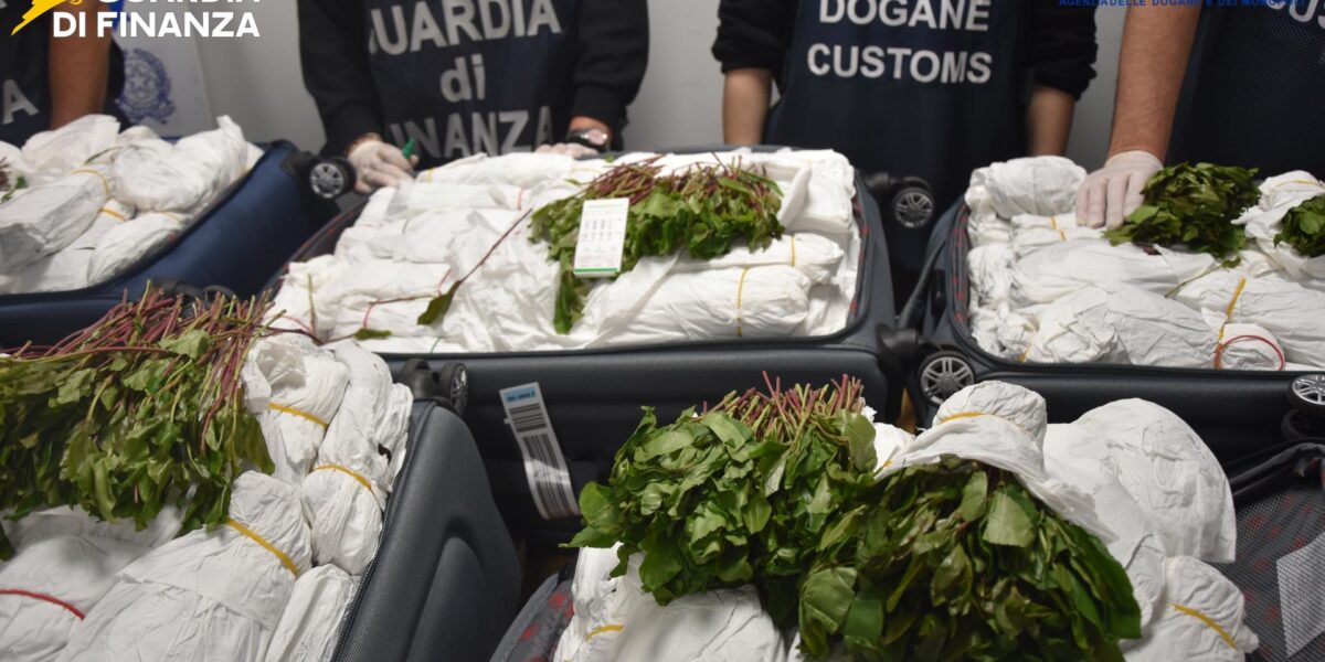https://assets.gds.it/2026/07/sequestro-khat-1200x600.jpg
