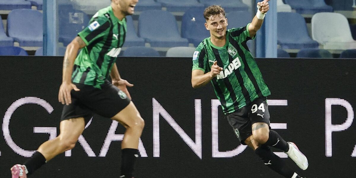 https://assets.gds.it/2026/09/Esposito-Sassuolo-1200x600.jpg