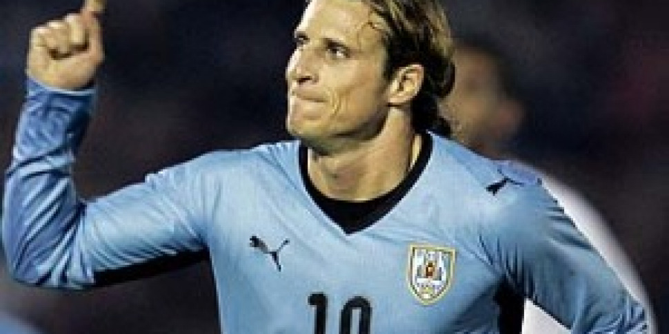 https://assets.gds.it/fileadmin/gdsmedia/Diego-Forlan-970x485.jpg