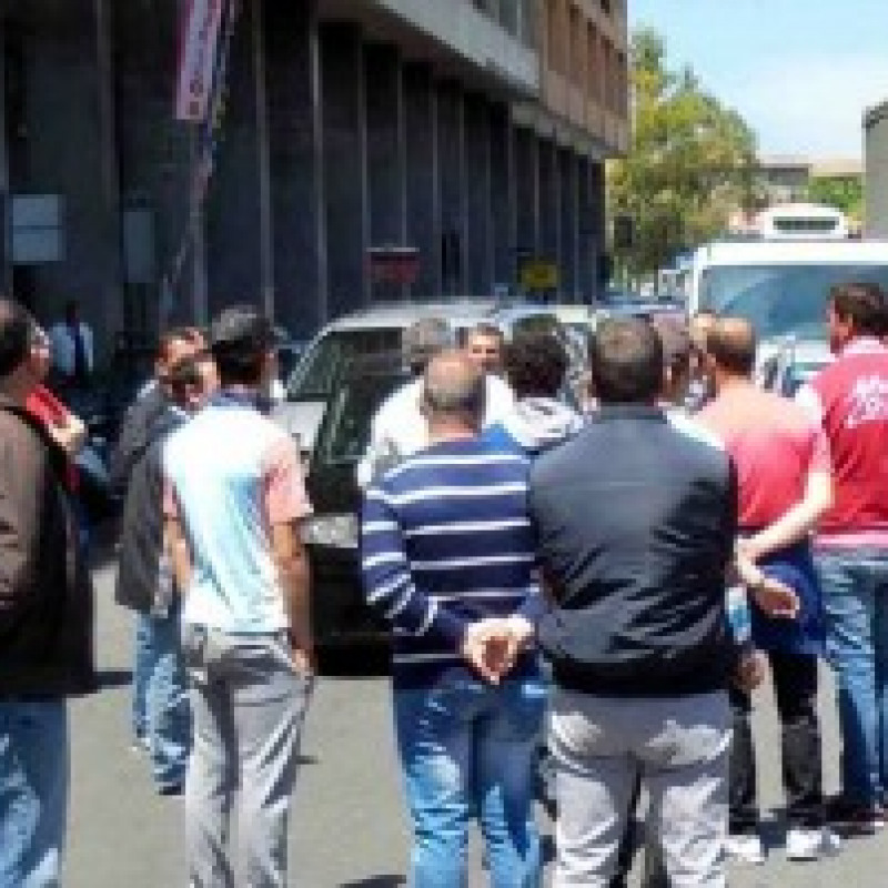 Una recente protesta degli ex Pip a Palermo